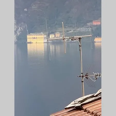 La Lanterna * Carate Urio